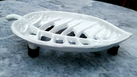 Eisenschale weiß lackiert Blattform